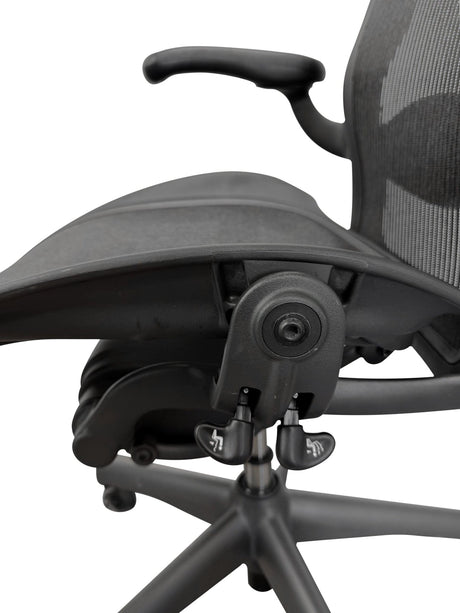 Herman Miller Office Task Chair Herman Miller Classic Aeron Chair - Fully Adjustable (Renewed)