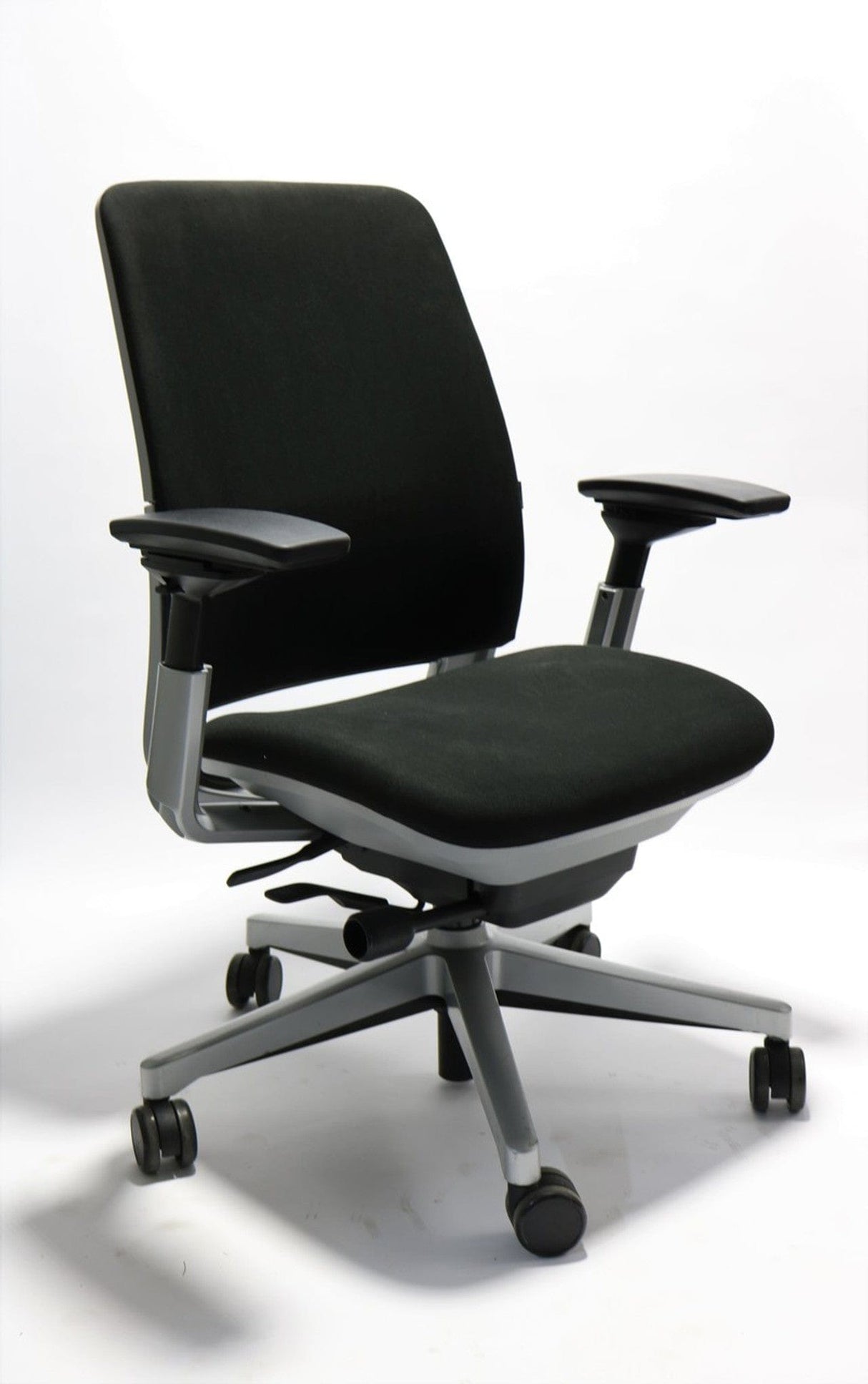 Steelcase Office Task Chair Steelcase Amia Task Chair - Fully Adjustable - Platinum Frame (Renewed)