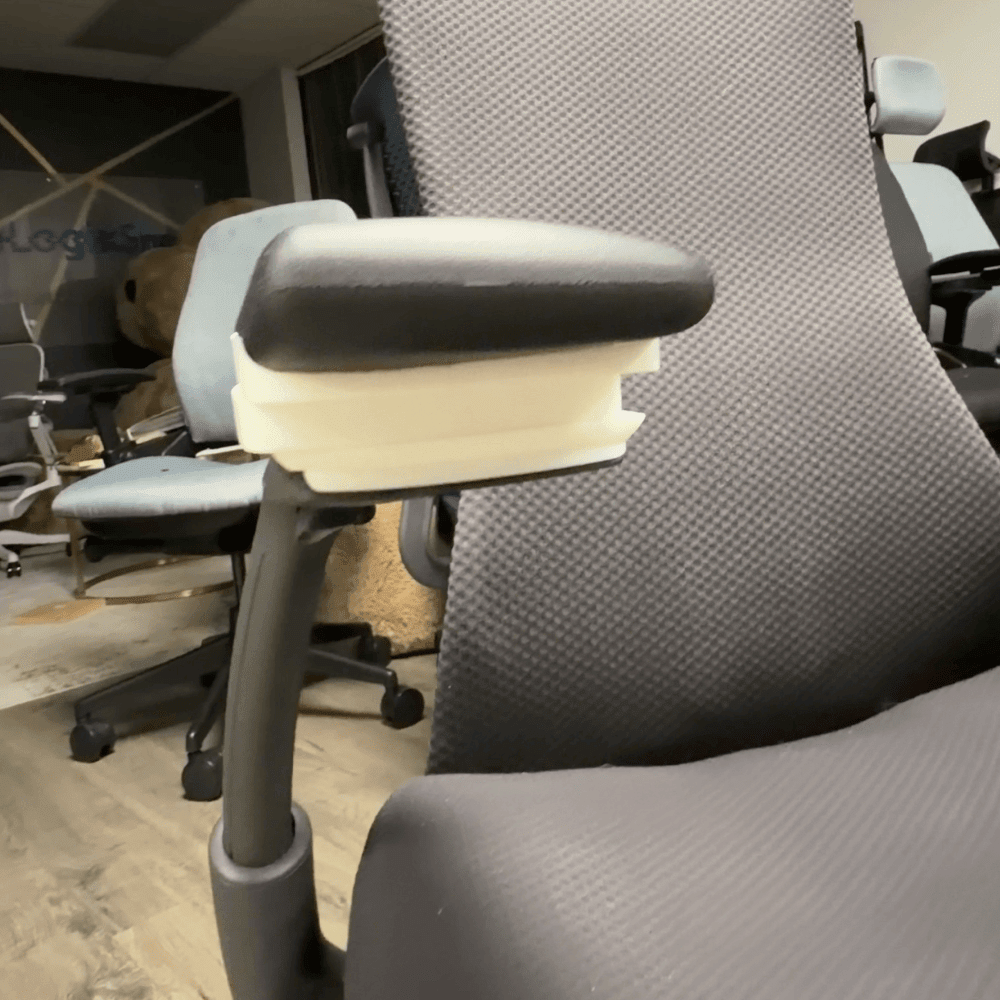 3D arm pad on an Embody arm, front view of the pad and its base